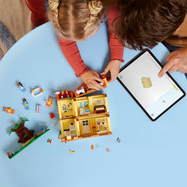 LEGO® Bluey: Bluey’s Family House
