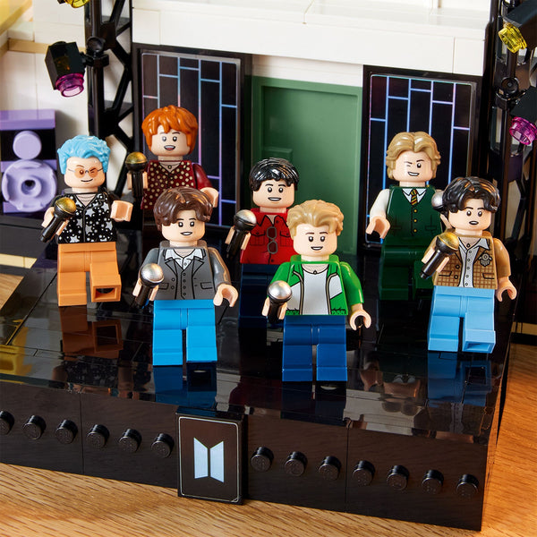 LEGO® Ideas BTS Dynamite