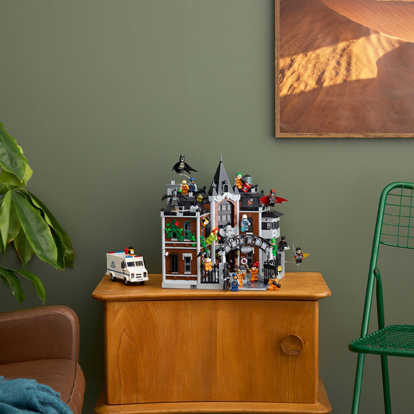 LEGO® DC Batman™ Arkham Asylum™