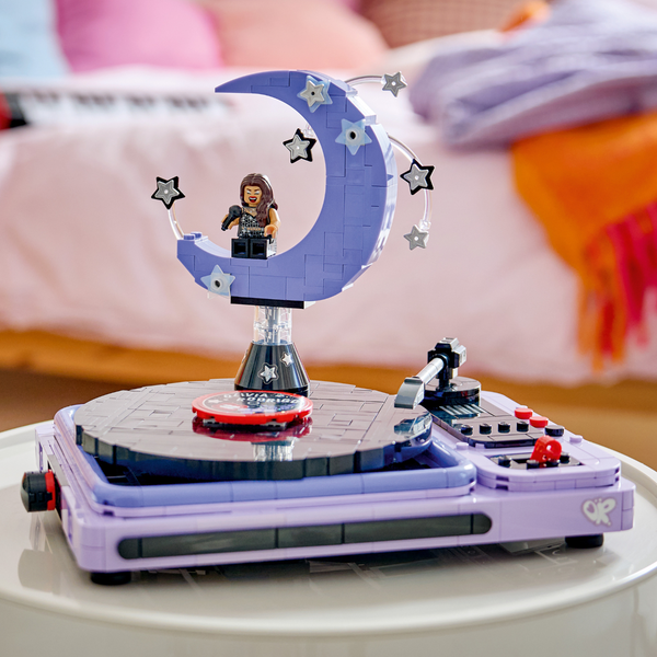 LEGO® Editions Olivia Rodrigo’s Concert Moon