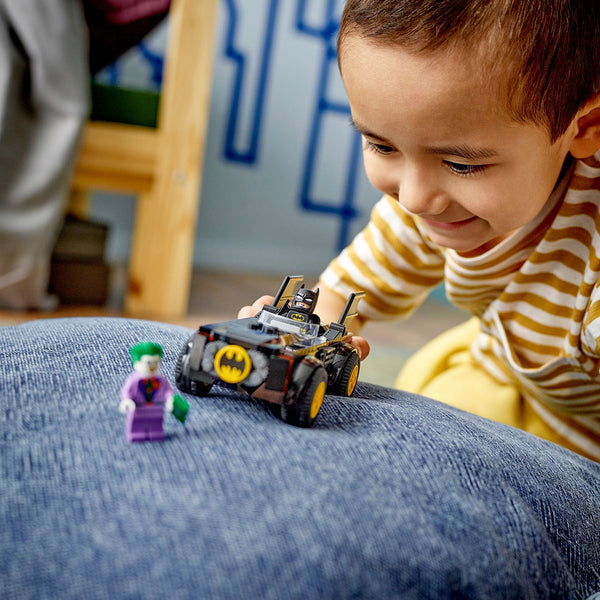 LEGO® DC Batmobile™ Pursuit: Batman™ vs. The Joker™