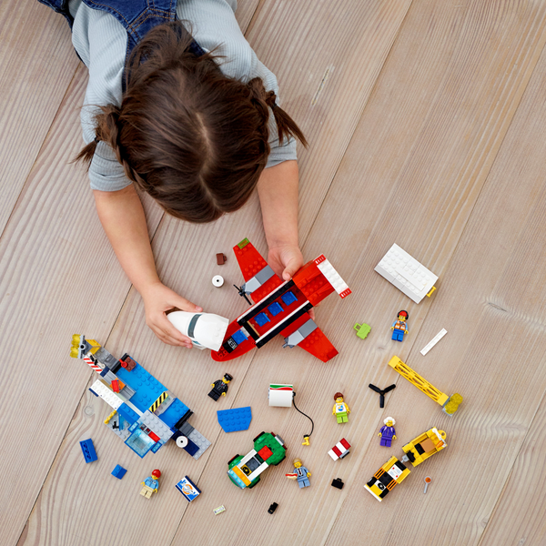 LEGO® City Central Airport