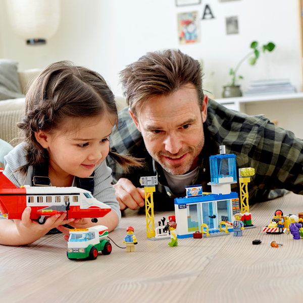 LEGO® City Central Airport
