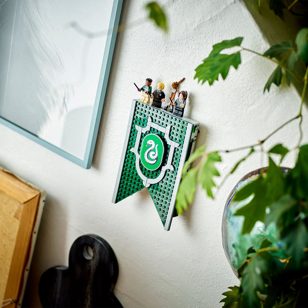 LEGO® Harry Potter™ Slytherin™ House Banner
