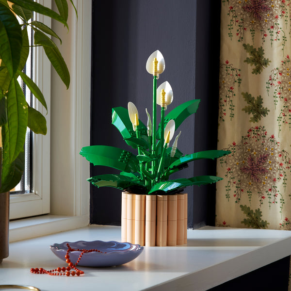 LEGO® Botanicals Peace Lily