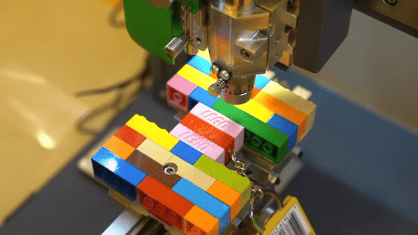 CUSTOM LEGO® 2X4 KEYCHAIN ENGRAVING
