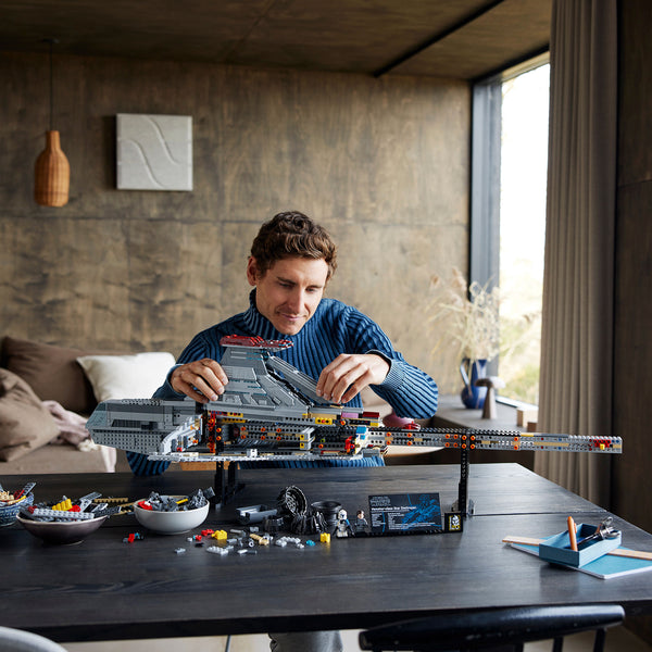 LEGO® Star Wars™ Venator-Class Republic Attack Cruiser - Ultimate Collector Series