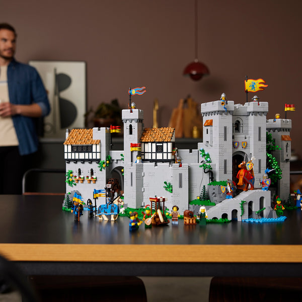 LEGO® ICONS™ Lion Knights' Castle