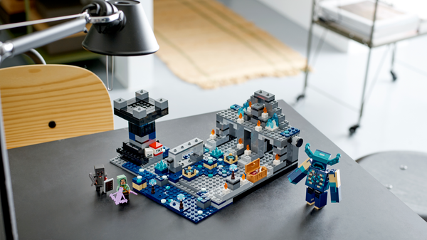 LEGO® Minecraft® The Deep Dark Battle