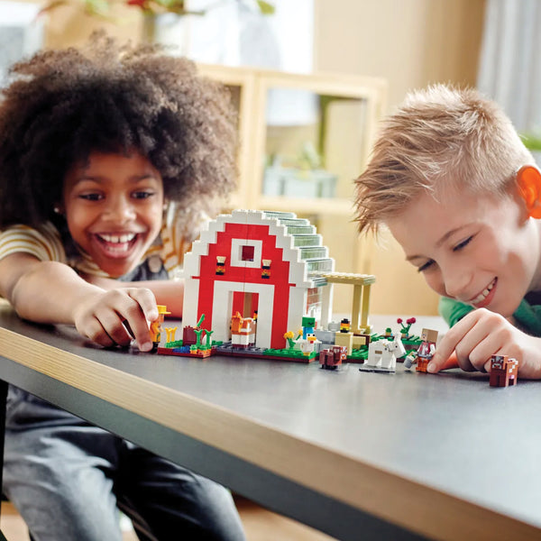 LEGO® Minecraft® The Red Barn