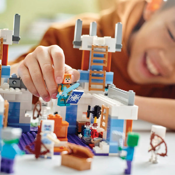 LEGO® Minecraft® The Ice Castle