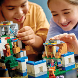LEGO® Minecraft® The Llama Village