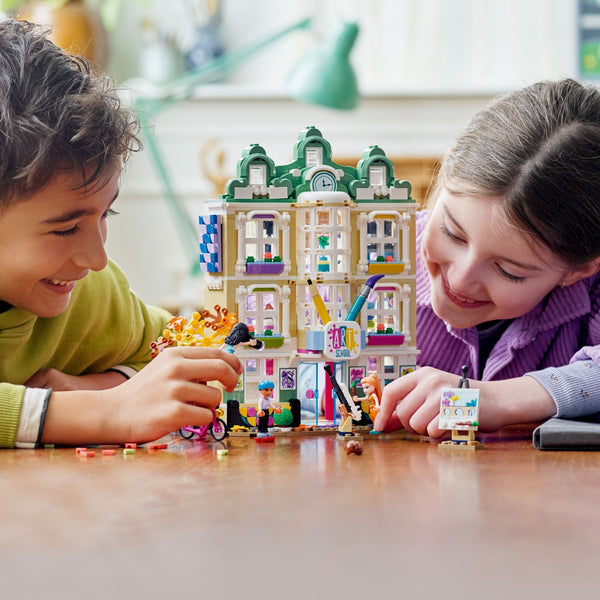 LEGO® Friends™ Emma's Art School