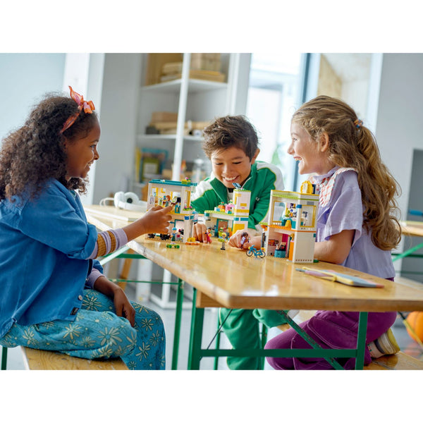 LEGO® Friends™ Heartlake International School