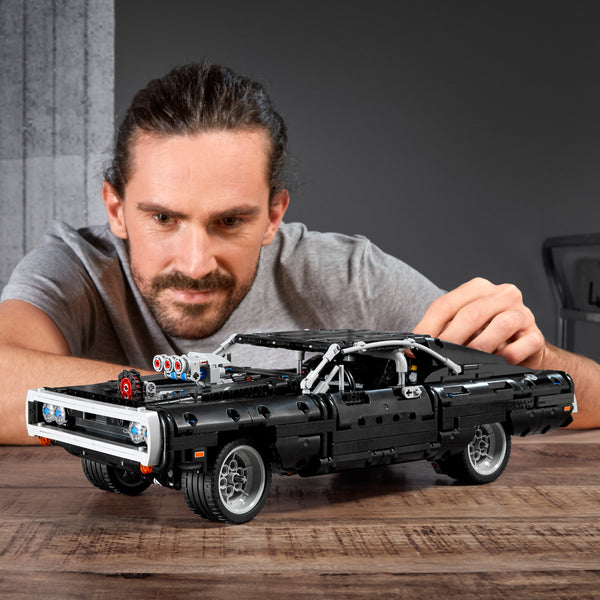 LEGO® Technic™ Doms Dodge Charger