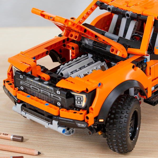 LEGO® Technic™ Ford F-150 Raptor