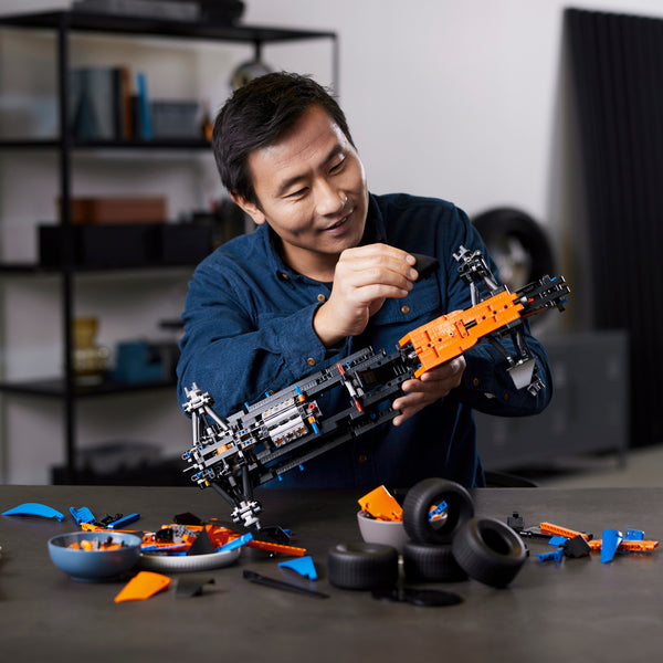 LEGO® Technic™ - McLaren Formula 1™ Race Car