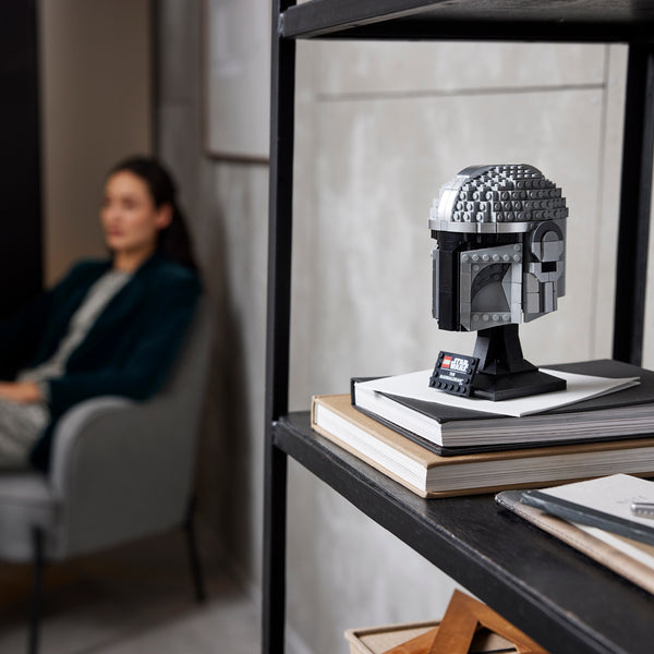 LEGO® Star Wars™ The Mandalorian™ Helmet