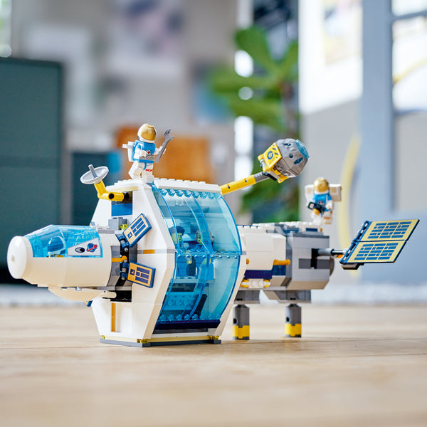 LEGO® City Lunar Space Station