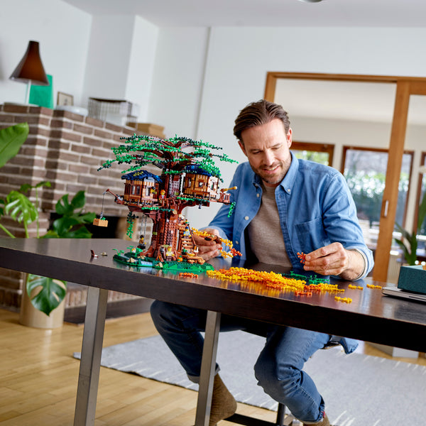 LEGO® Ideas Tree House