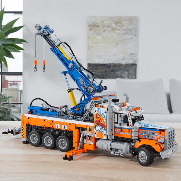 LEGO® Technic™ Heavy-duty Tow Truck