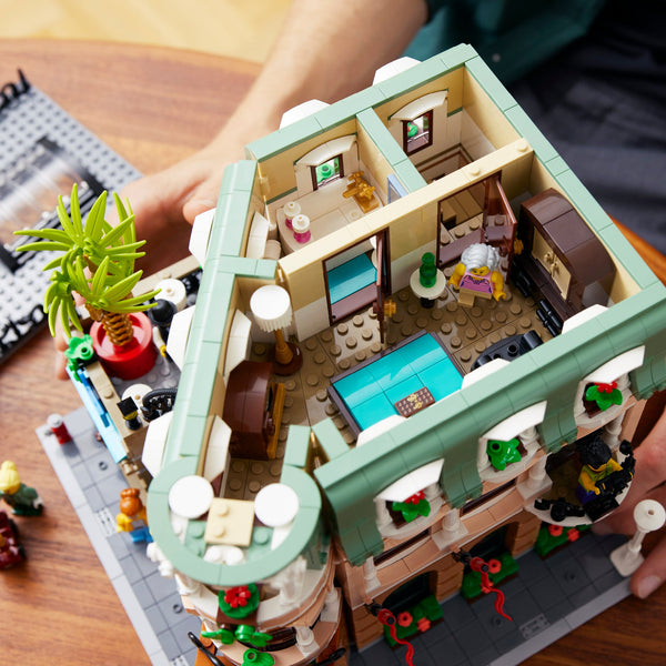LEGO® Creator Expert Boutique Hotel