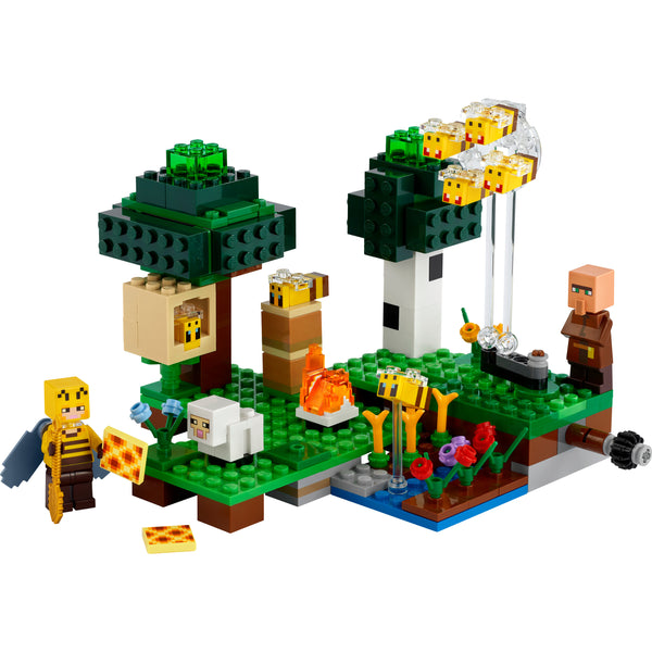 LEGO® Minecraft® The Bee Farm