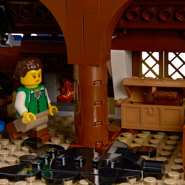 LEGO® Ideas Medieval Blacksmith