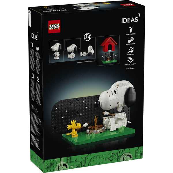LEGO® Ideas Peanuts: Snoopy’s Doghouse