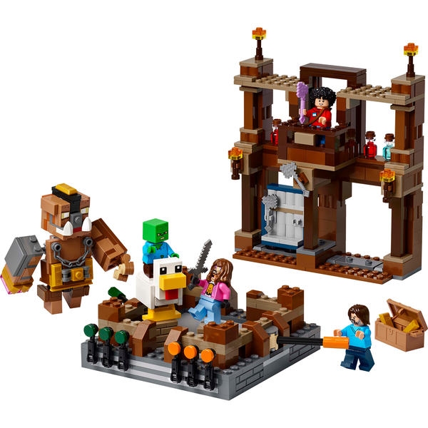 LEGO® Minecraft® Woodland Mansion Fighting Ring