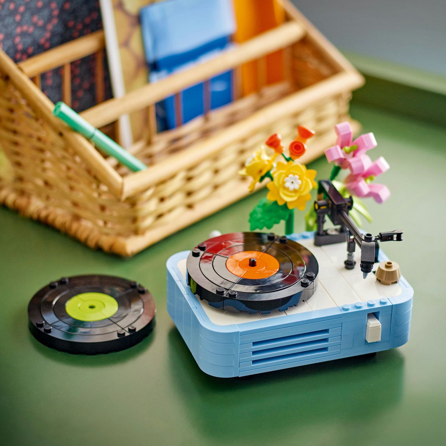 LEGO® Creator 3-in-1 Record Player with Flowers – AG LEGO