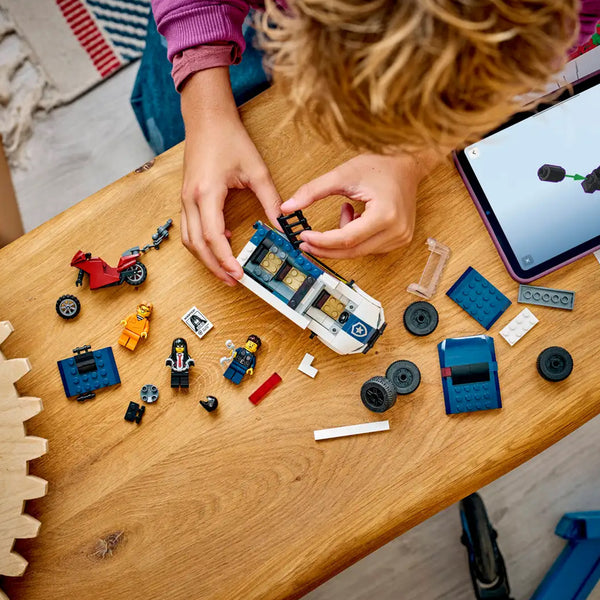 LEGO® City Police Prisoner Transport Van