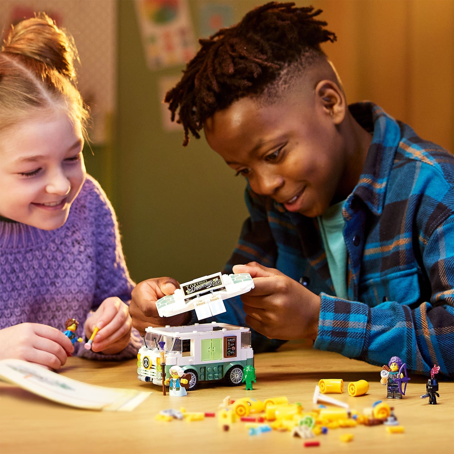 LEGO® DREAMZzz™ Mrs. Castillo's Turtle Van – AG LEGO® Certified Stores