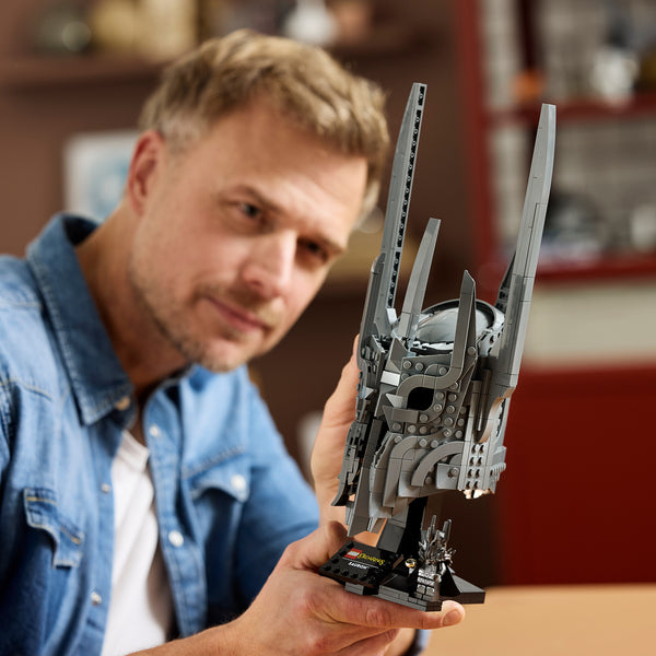 LEGO® Icons The Lord of the Rings: Sauron’s Helmet