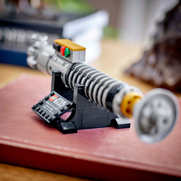 LEGO® Star Wars™ Luke Skywalker’s Lightsaber™