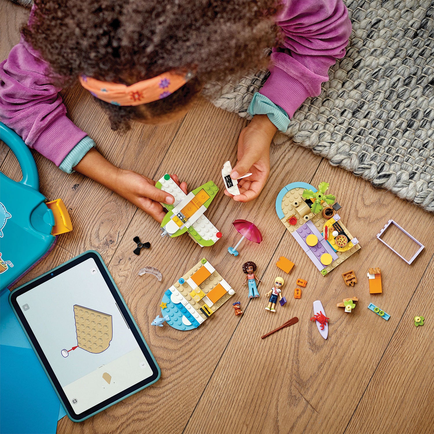 LEGO® Friends™ Creative Beach and Travel Suitcase – AG LEGO