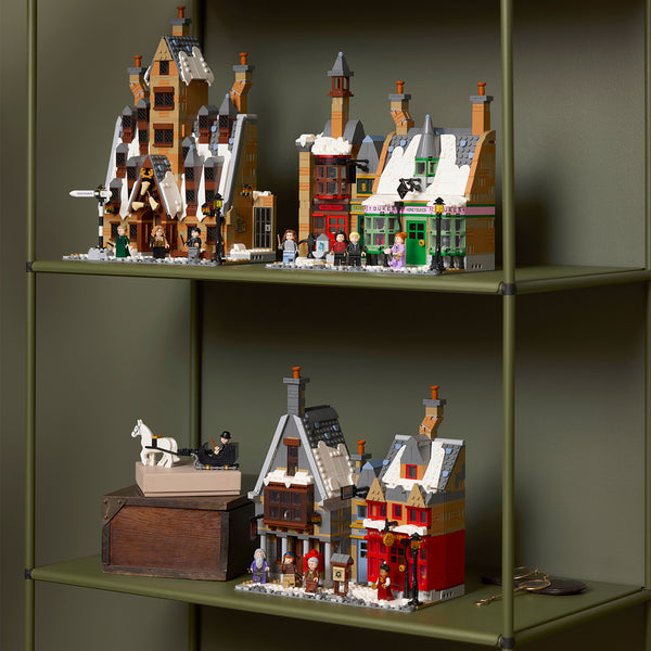 LEGO® Harry Potter™ Hogsmeade™ Village – Collectors' Edition