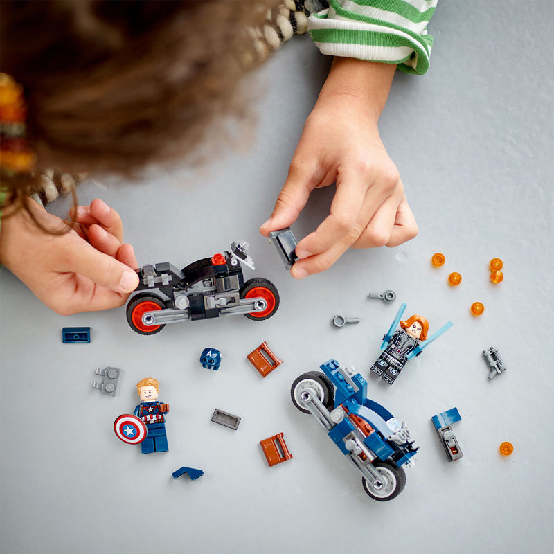 LEGO® Marvel Black Widow & Captain America Motorcycles