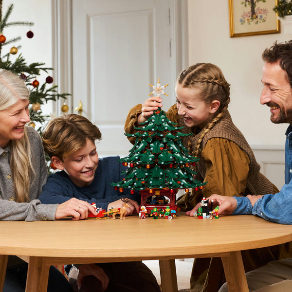 LEGO® Family Christmas Tree Decoration – AG LEGO® Certified Stores