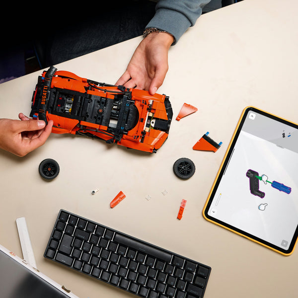 LEGO® Technic Bugatti Chiron Pur Sport Hypercar