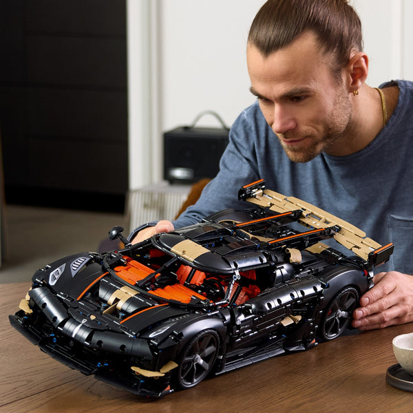LEGO® Technic Koenigsegg Sadair’s Spear Megacar