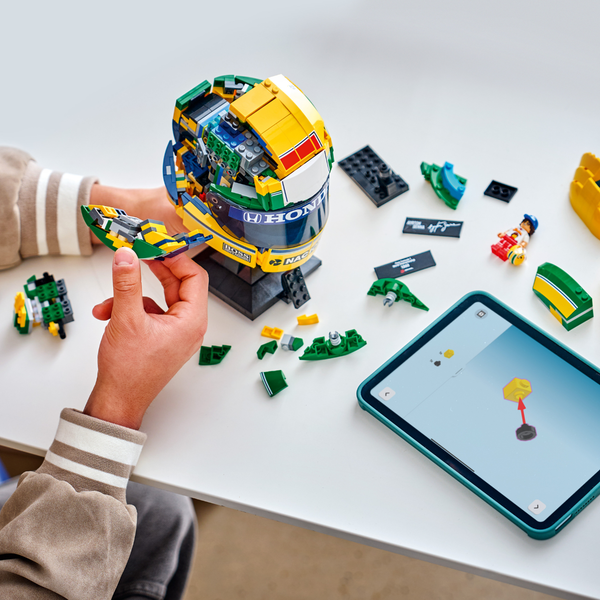 LEGO® Editions Ayrton Senna Helmet