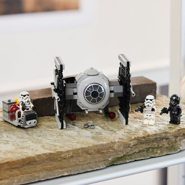 LEGO® Star Wars™ TIE Fighter™ with Imperial Hangar Rack