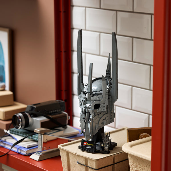LEGO® Icons The Lord of the Rings: Sauron’s Helmet