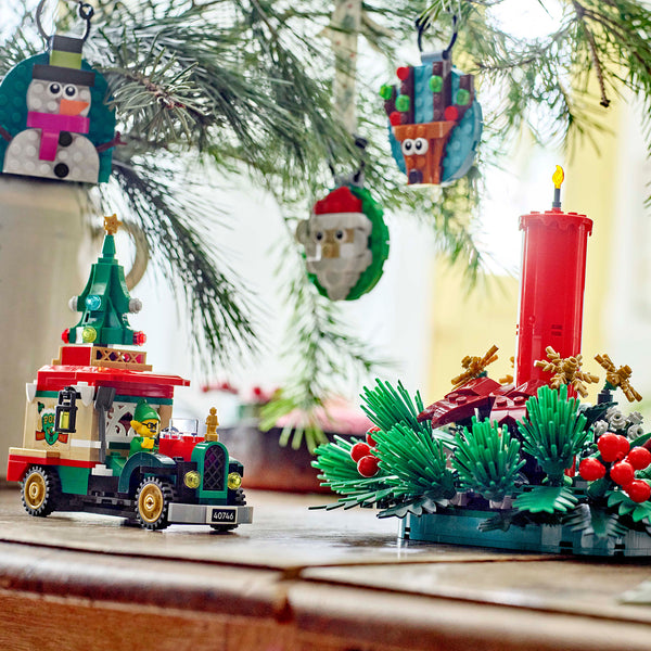 LEGO® Santa’s Delivery Truck