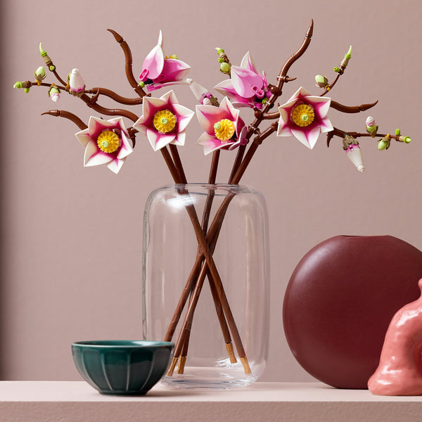 LEGO® Botanicals Magnolia Branches