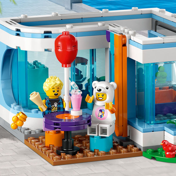 LEGO® City Ice-Cream Shop