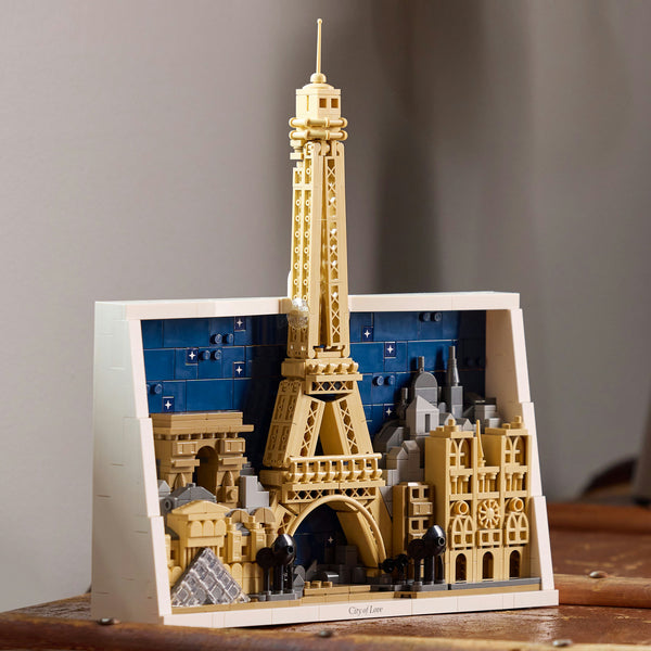 LEGO® Architecture Paris – City of Love