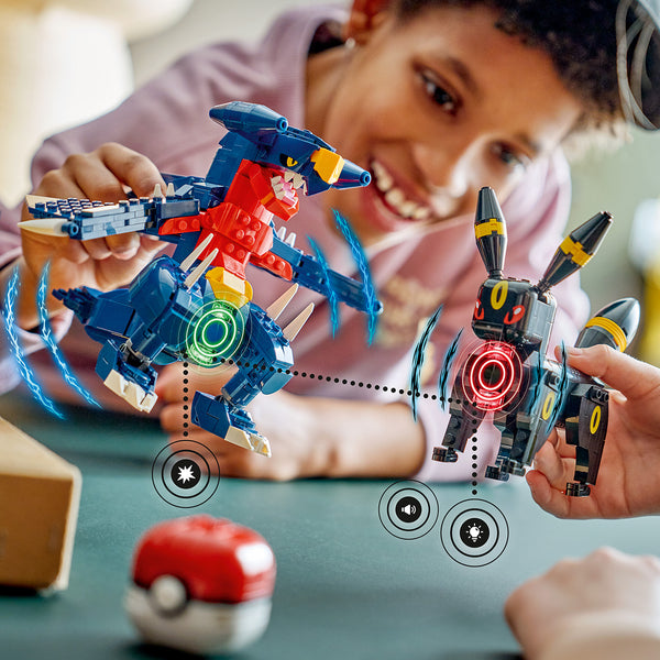 LEGO® Pokémon™ SMART Play™: Umbreon vs. Garchomp Championship Battle