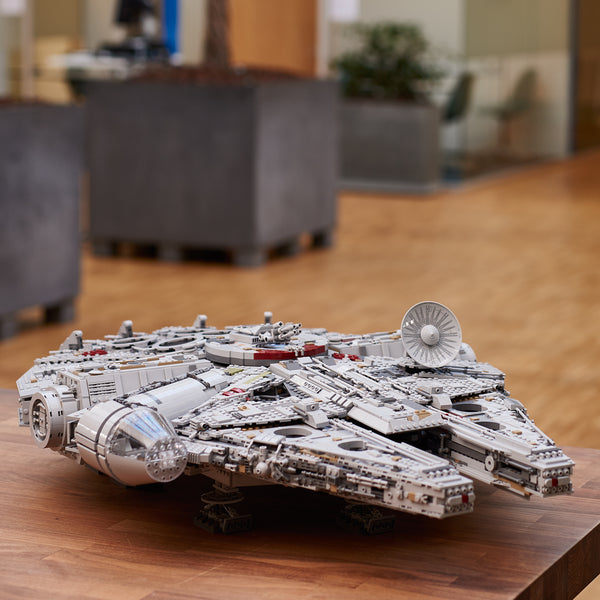 LEGO® Star Wars Millennium Falcon™